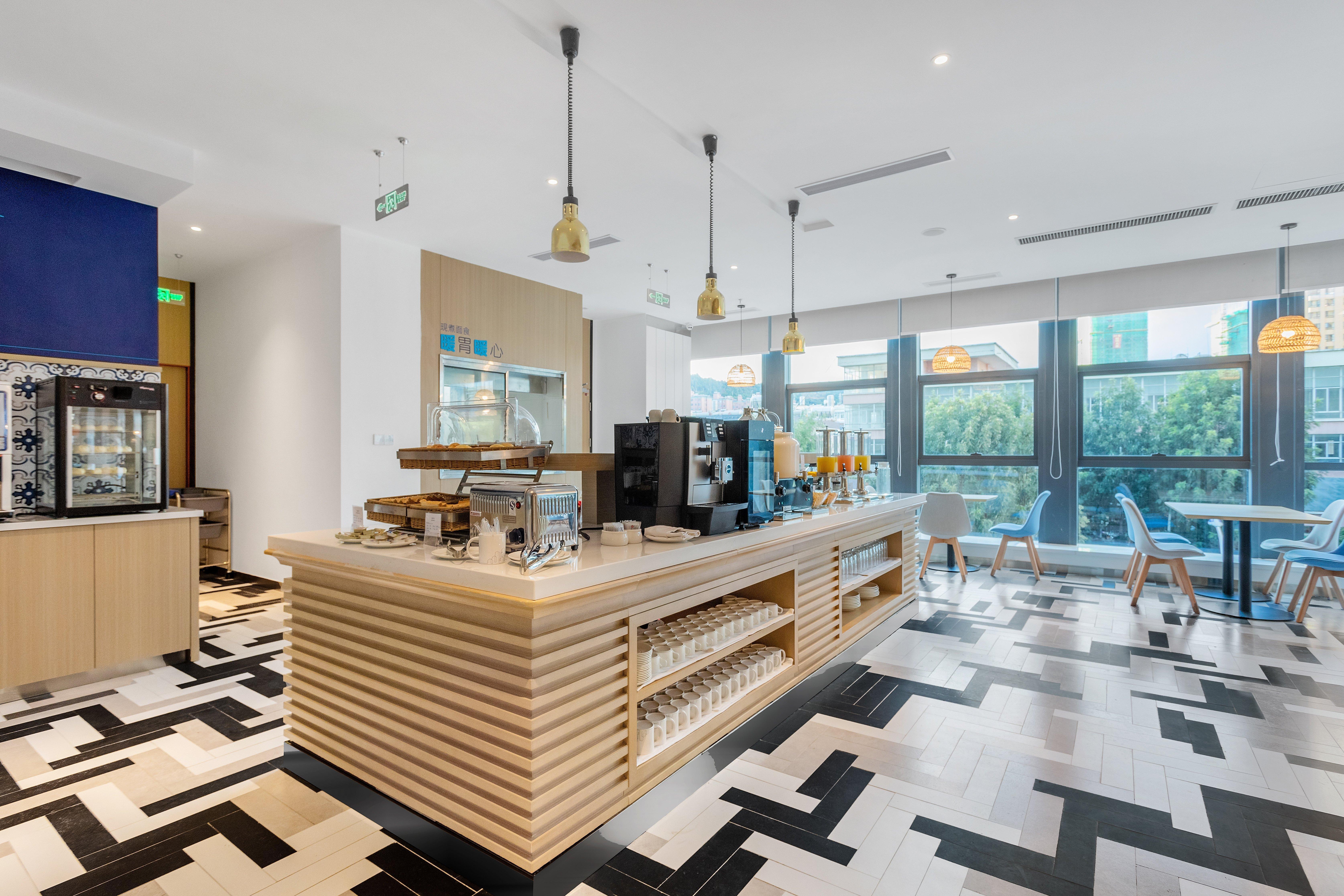 Holiday Inn Express Dali Xiaguan By Ihg Exterior photo