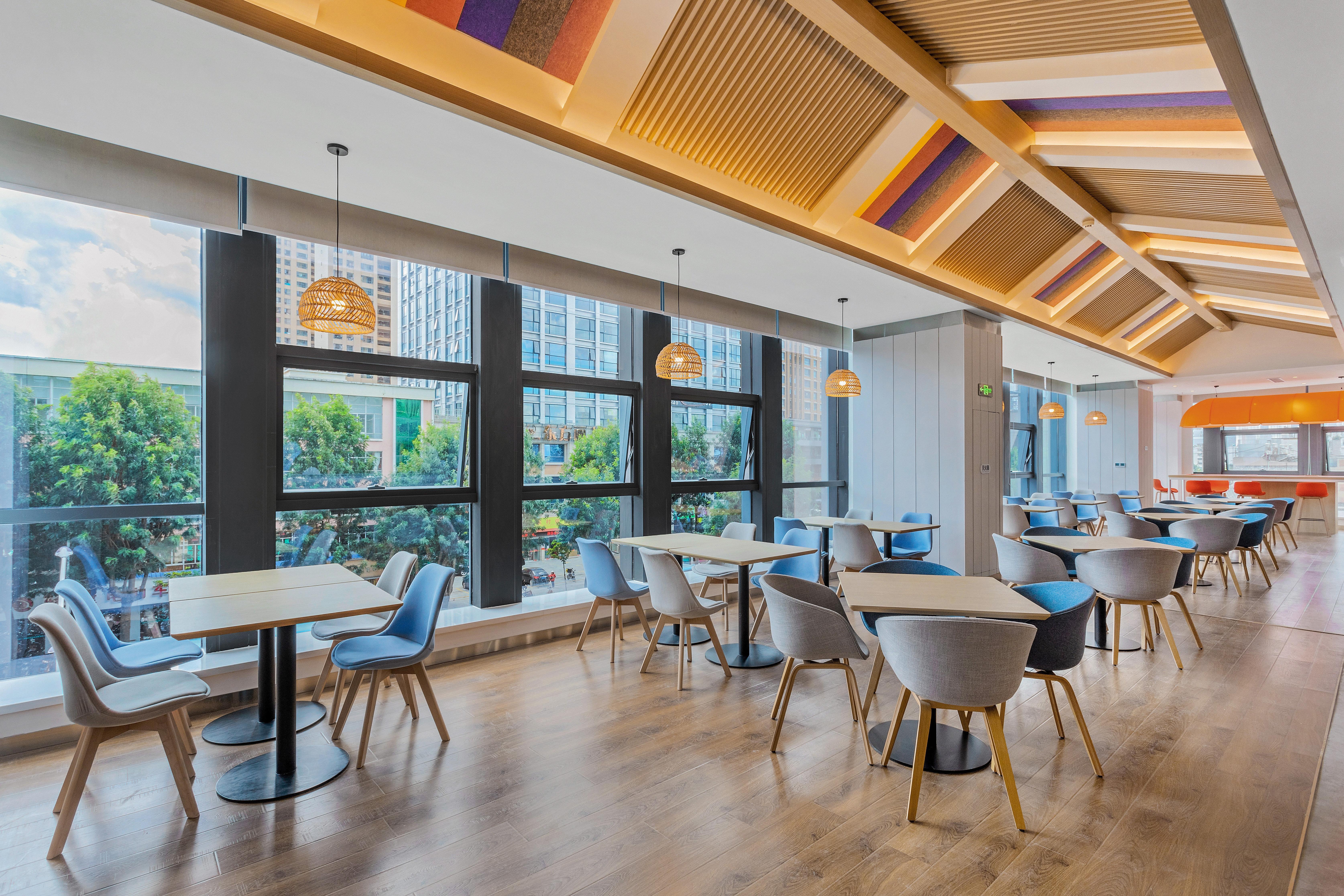 Holiday Inn Express Dali Xiaguan By Ihg Exterior photo